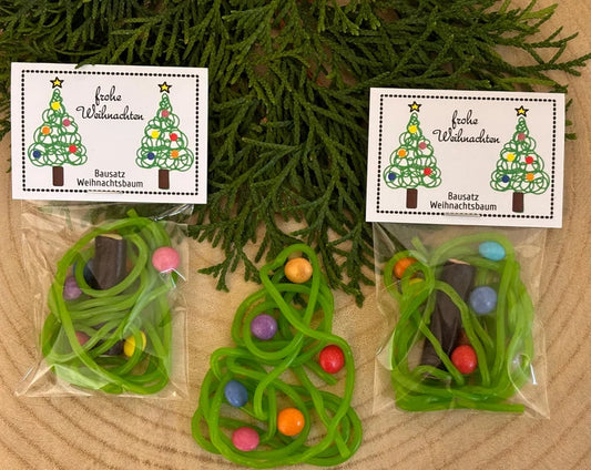 Tannenbaum to go im Tütchen - frohe Weihnachten